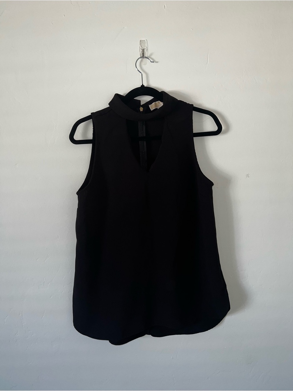 MICHAEL Michael Kors Black Sleeveless Mock Neck Blouse